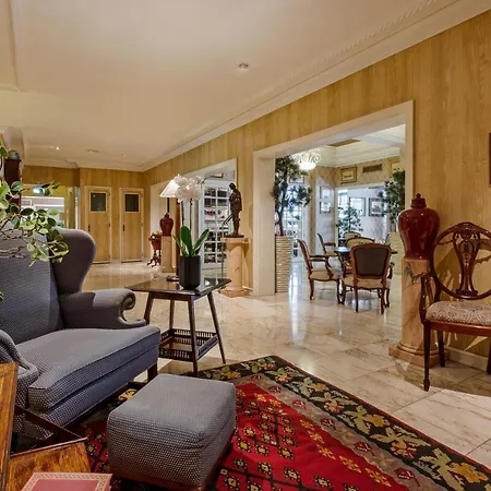 Plaza - Heritage Collection - Avenida Hotel