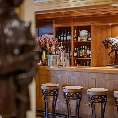 Plaza - Heritage Collection - Avenida Lisboa