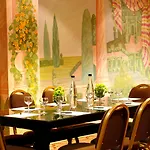 Plaza - Heritage Collection - Avenida Lisboa