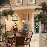 Plaza - Heritage Collection - Avenida Lisboa