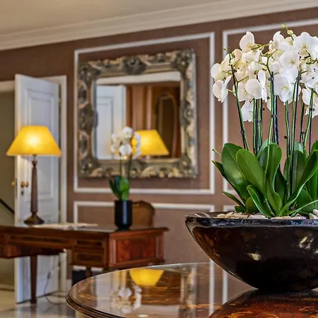 Отель Plaza - Heritage Collection - Avenida