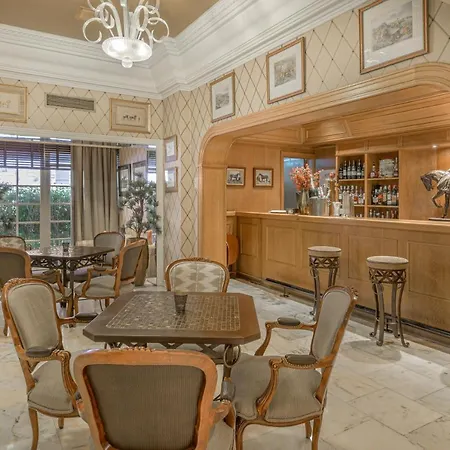 Plaza - Heritage Collection - Avenida 4*