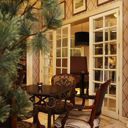 Plaza - Heritage Collection - Avenida Лиссабон